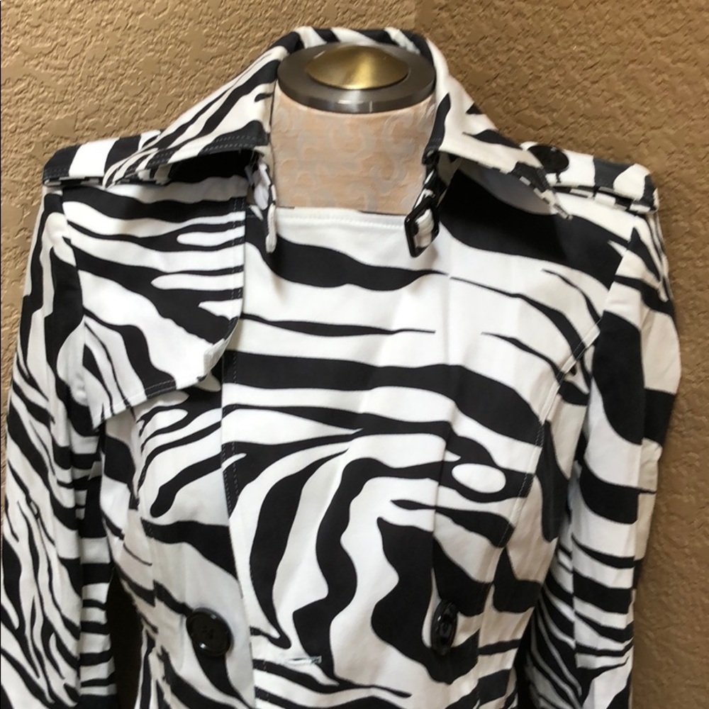 Cache Jacket - Picture 2 of 6